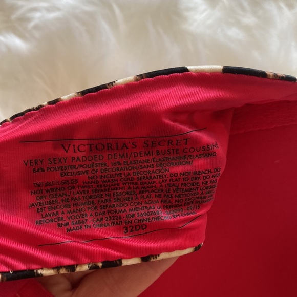 Lot 3 Red Victoria’s Secret Padded Bras 32DD - Picture 7 of 10